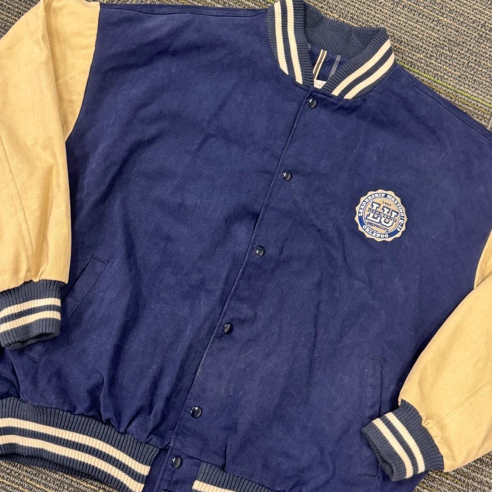 DM Apparel Varsity Jacket Mens XL Navy Blue EUC 1997 Orlando University USA